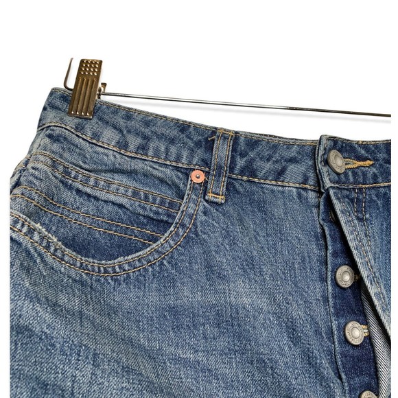 Free People We The Free Distressed Denim Button Fly Raw Hem Mini Skirt Size 28 - Picture 4 of 12